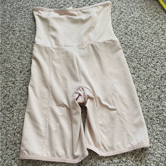 Flexxees by Maidenform Shapewear Medium Bra Line to Mid Thigh Biketard - Picture 3 of 7